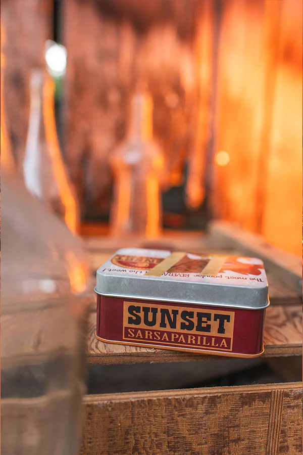 142-fallout-bottlecap-series-sunset-sarsaparilla-with-collectible-tin-5.webp Fallout Bottlecap Series: Sunset Sarsaparilla with Collectible Tin