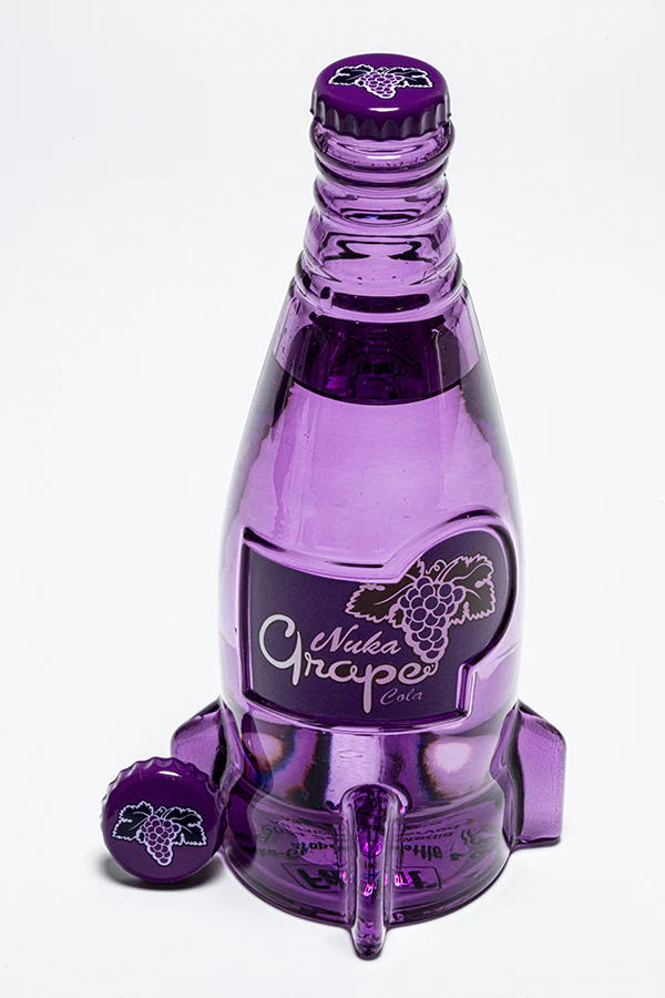220-fallout-nuka-grape-glass-bottle-caps-4.webp Fallout Nuka Grape Glass Bottle & Caps
