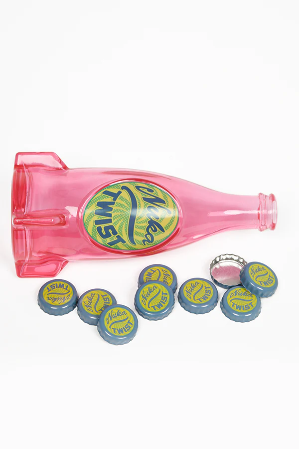 222-fallout-nuka-twist-glass-bottle-caps-4.webp Fallout Nuka Twist Glass Bottle & Caps