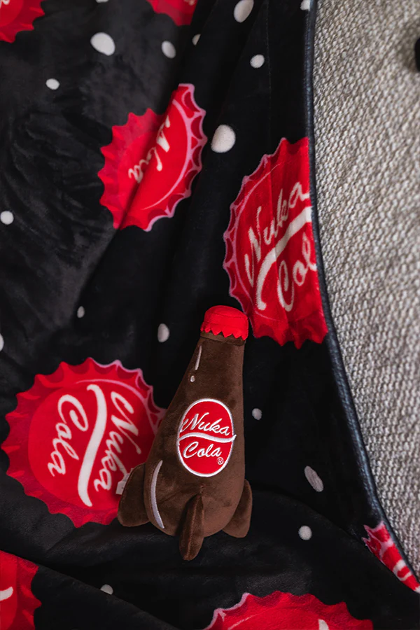 225-fallout-nuka-cola-cuddle-bundle-14.webp Fallout Nuka-Cola Cuddle Bundle