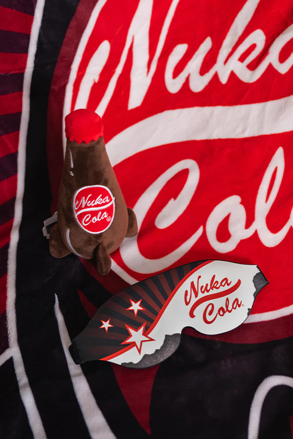 225-fallout-nuka-cola-cuddle-bundle-7.webp Fallout Nuka-Cola Cuddle Bundle