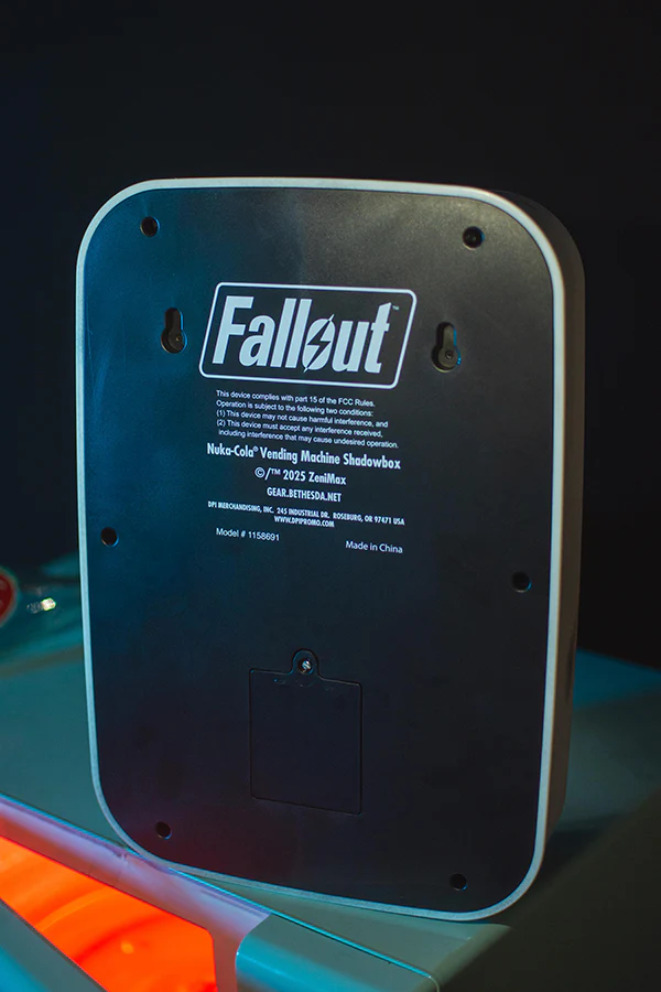 233-fallout-nuka-cola-vending-machine-shadowbox-11.webp Fallout Nuka-Cola Vending Machine Shadowbox