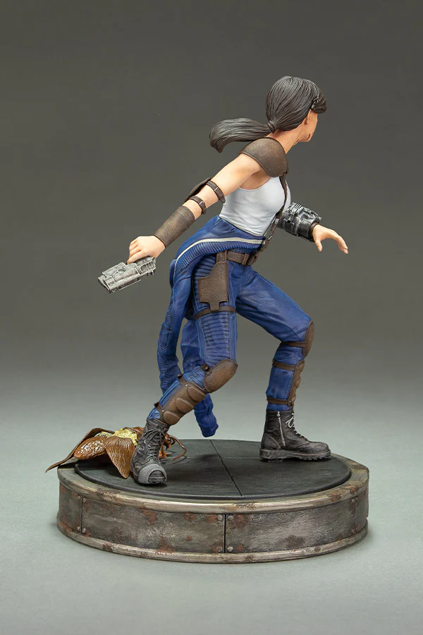 247-fallout-series-lucy-figure-by-dark-horse-5.webp Fallout Series Lucy Figure by Dark Horse