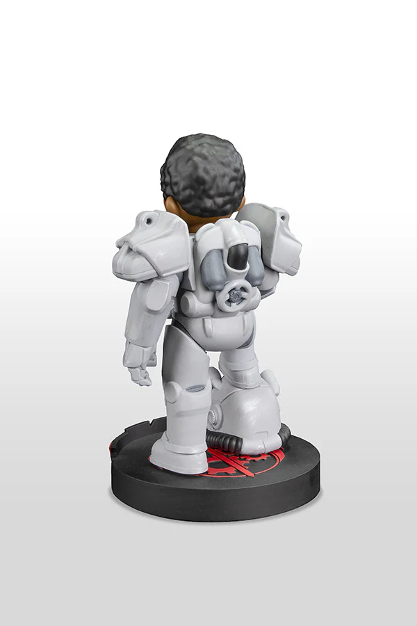 250-fallout-series-maximus-vinyl-figure-by-dark-horse-8.webp Fallout Series Maximus Vinyl Figure by Dark Horse