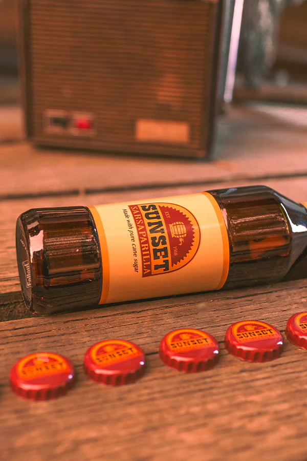 259-fallout-sunset-sarsaparilla-glass-bottle-bottle-caps-4.webp Fallout Sunset Sarsaparilla Glass Bottle & Bottle Caps