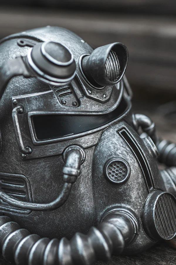 282-fallout-t-51-power-armor-helmet-mini-desktop-statue-10.webp Fallout T-51 Power Armor Helmet Mini Desktop Statue
