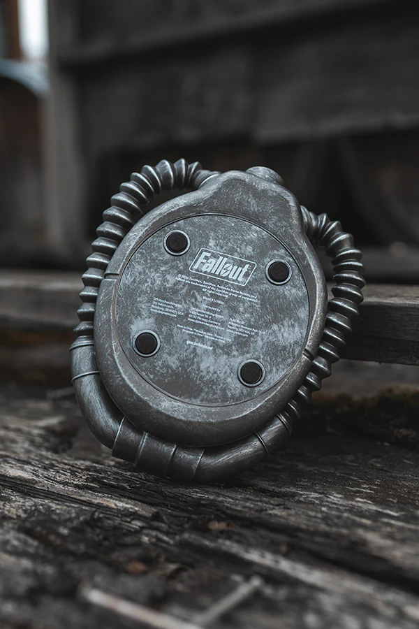 282-fallout-t-51-power-armor-helmet-mini-desktop-statue-8.webp Fallout T-51 Power Armor Helmet Mini Desktop Statue