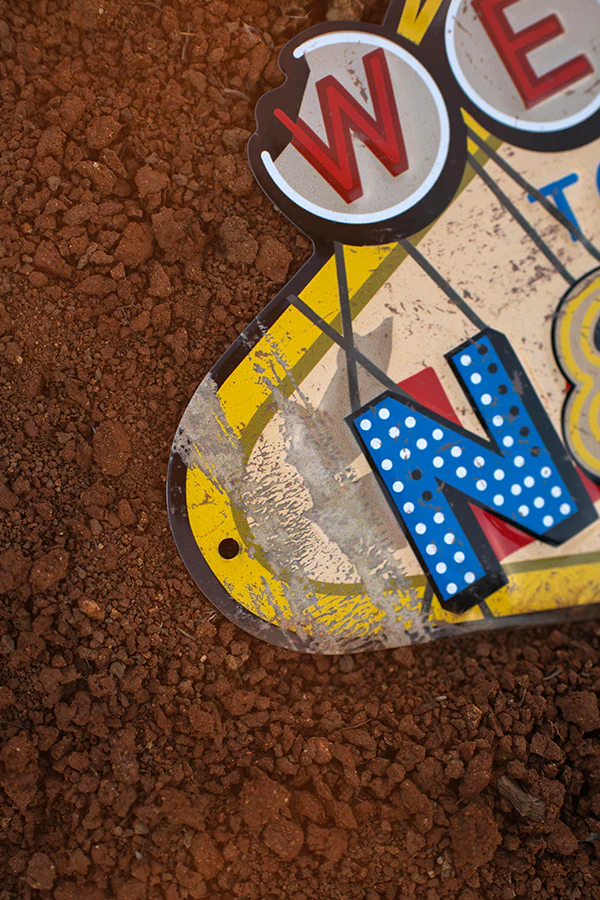314-fallout-welcome-to-new-vegas-metal-sign-6.webp Fallout Welcome to New Vegas Metal Sign