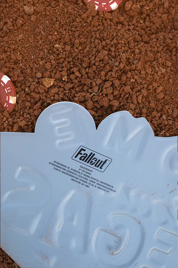 314-fallout-welcome-to-new-vegas-metal-sign-8.webp Fallout Welcome to New Vegas Metal Sign