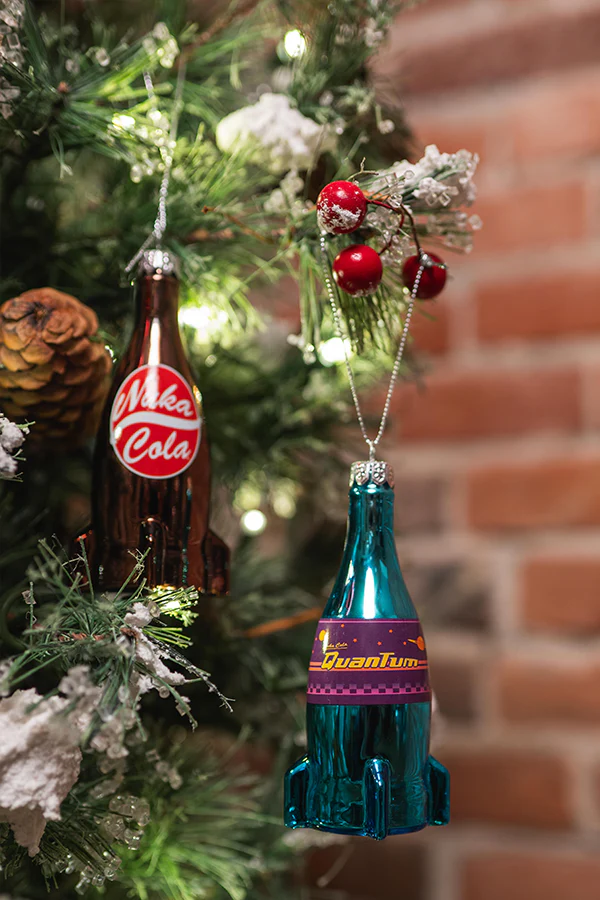 775-fallout-nuka-cola-glass-bottle-tree-ornament-set-10.webp Fallout Nuka-Cola Glass Bottle Tree Ornament Set