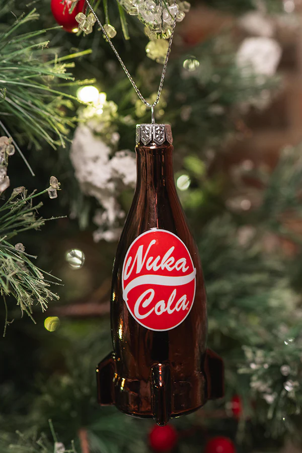 775-fallout-nuka-cola-glass-bottle-tree-ornament-set-5.webp Fallout Nuka-Cola Glass Bottle Tree Ornament Set