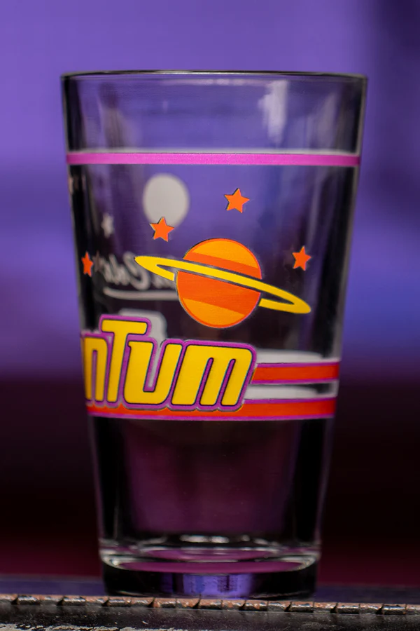 781-fallout-nuka-cola-quantum-pub-glass-2.webp Fallout Nuka-Cola Quantum Pub Glass