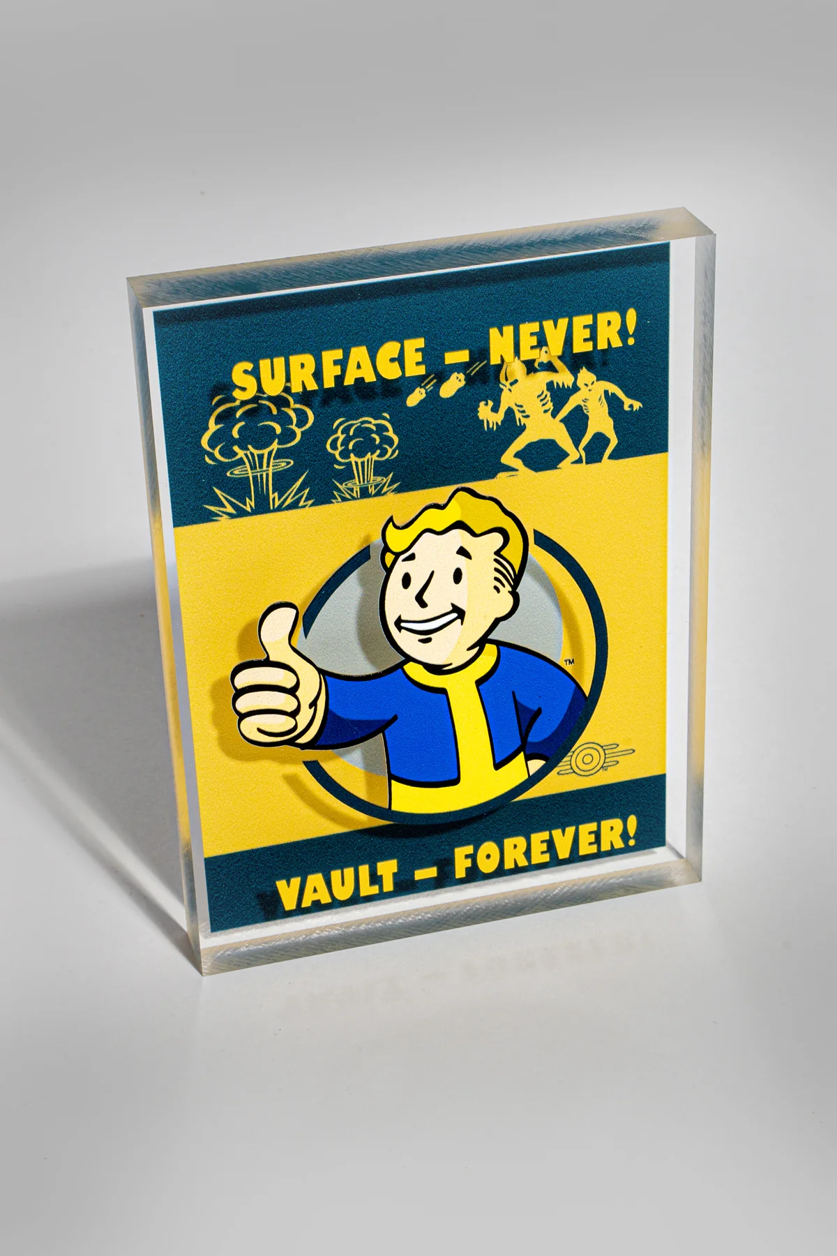 832-fallout-surface-never-desktop-art-1.webp Fallout Surface Never! Desktop Art
