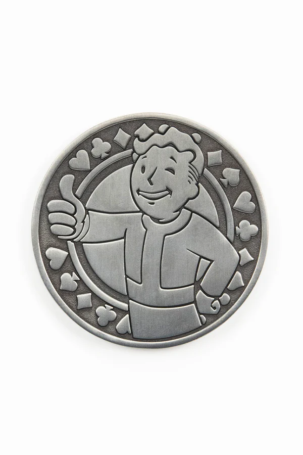 842-fallout-vault-tec-c-h-i-p-s-poker-set-15.webp Fallout Vault-Tec C.H.I.P.S. Poker Set