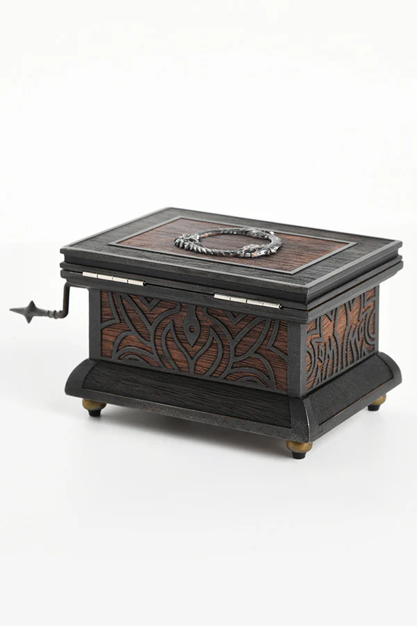 957-the-elder-scrolls-online-10-year-anniversary-music-box-5.webp The Elder Scrolls Online 10-Year Anniversary Music Box