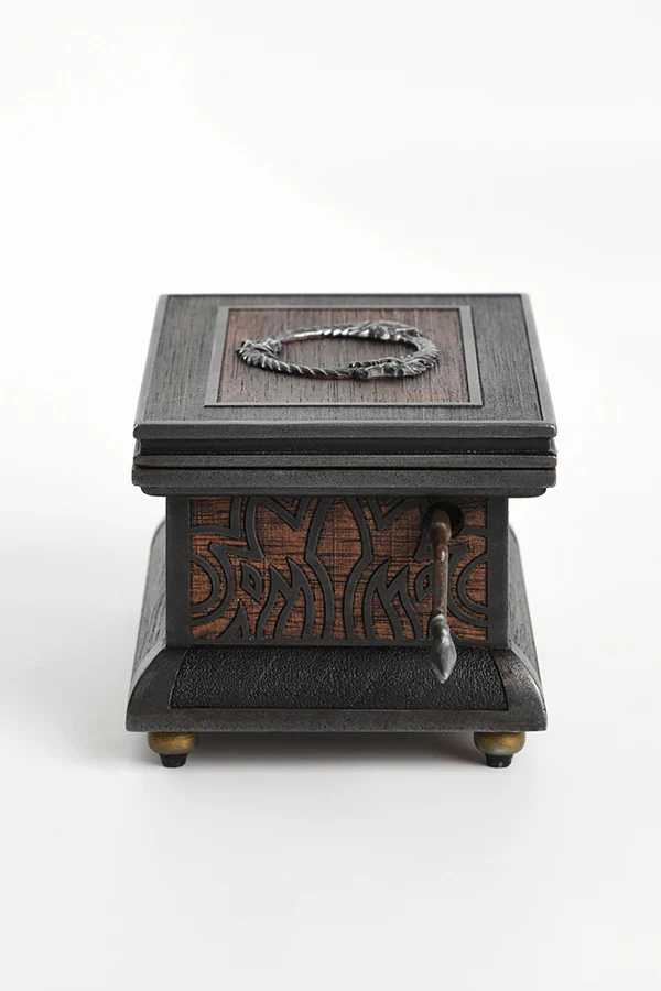 957-the-elder-scrolls-online-10-year-anniversary-music-box-6.webp The Elder Scrolls Online 10-Year Anniversary Music Box