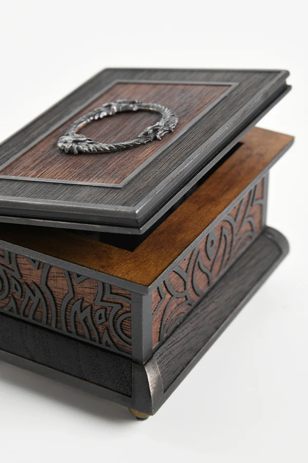 957-the-elder-scrolls-online-10-year-anniversary-music-box-8.webp The Elder Scrolls Online 10-Year Anniversary Music Box